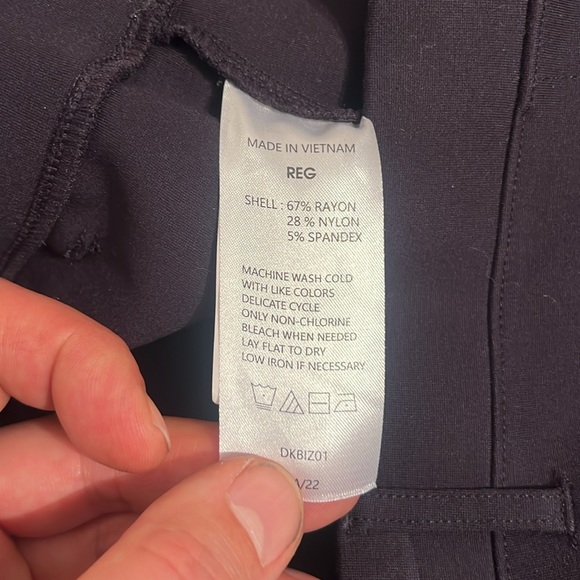 Quince Ultra Stretch Ponte Bootcut Pants in Navy, size Large - Picture 9 of 13